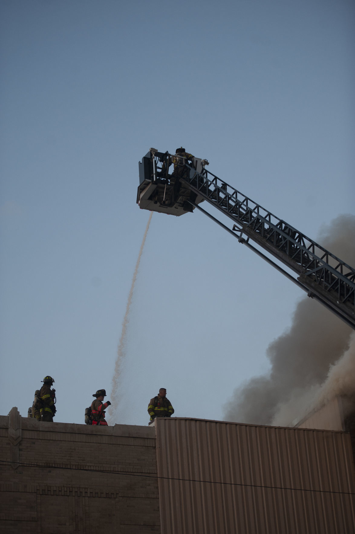 Shores Building Fire 23 (03/21/19)